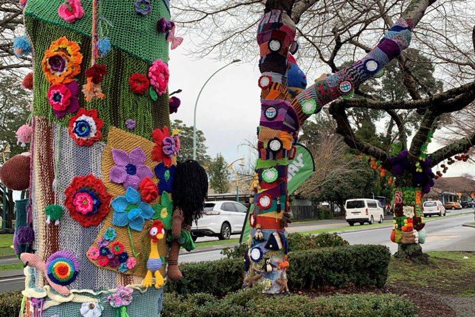 yarn bombing